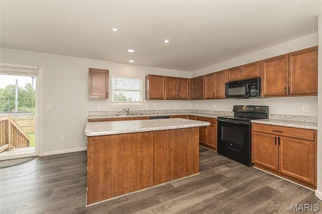 2781 Cedar Grove Drive, Belleville, IL 62221