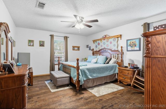 377 Mills Drive, Durant, OK 74701