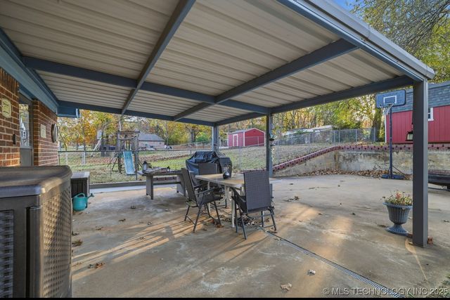 377 Mills Drive, Durant, OK 74701