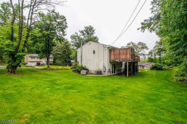 11 Christine Pl, Vernon Twp., NJ 07462