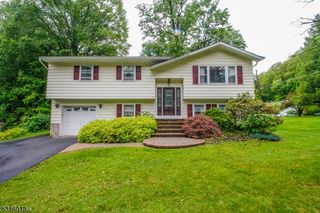 11 Christine Pl, Vernon Twp., NJ 07462