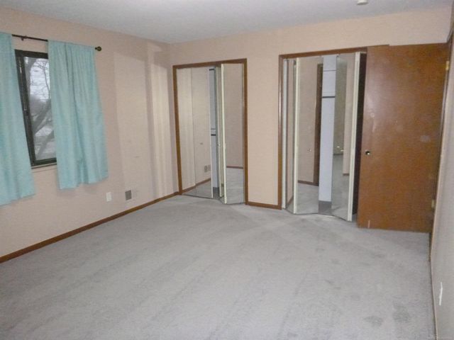 32608 Harper Avenue, St Clair Shores, MI 48082