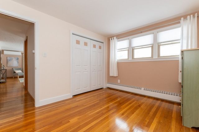 5 Porter Ave, Burlington, MA 01803