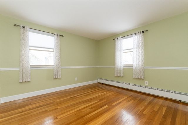 5 Porter Ave, Burlington, MA 01803