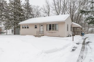 5 Porter Ave, Burlington, MA 01803