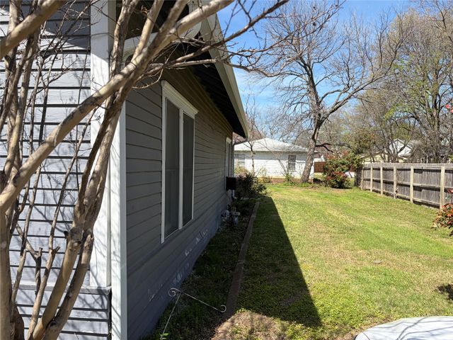 810 W Lamar Street, Mckinney, TX 75069