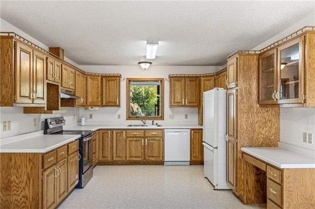 543 S Crestwood Court, Cadott, WI 54727