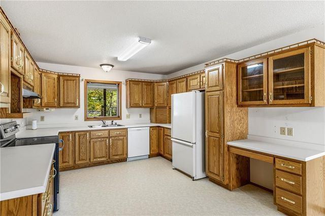 543 S Crestwood Court, Cadott, WI 54727