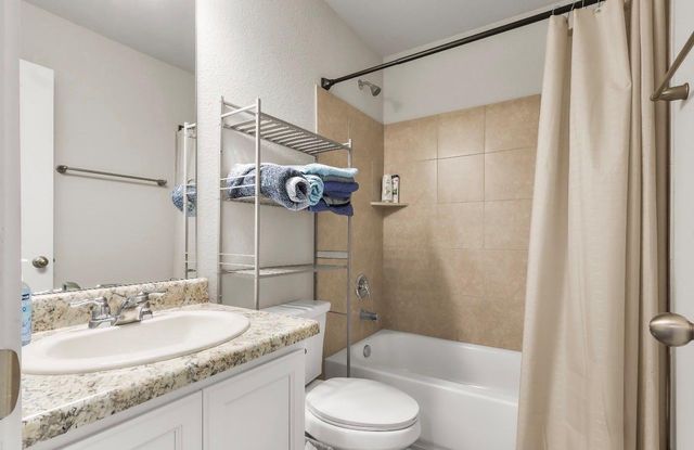 731 Hudler Street, La Marque, TX 77568