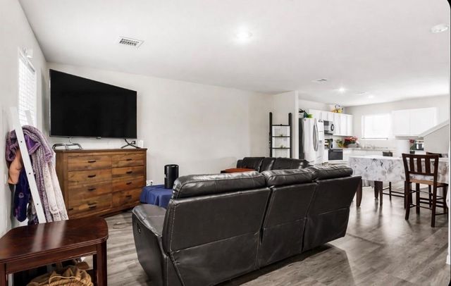 731 Hudler Street, La Marque, TX 77568