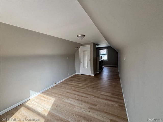 20245 Archdale Street, Detroit, MI 48235