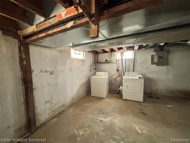 20245 Archdale Street, Detroit, MI 48235