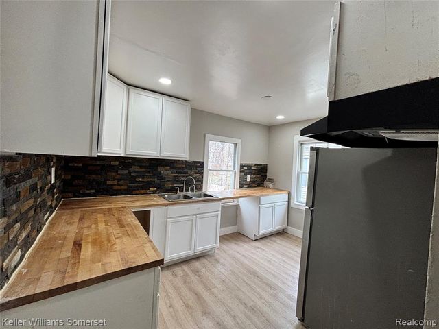 20245 Archdale Street, Detroit, MI 48235