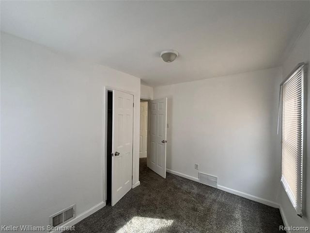 20245 Archdale Street, Detroit, MI 48235