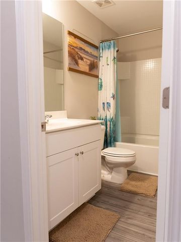 1900 Lanier Harbor Point, Buford, GA 30518