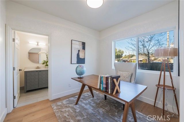 712 N Chestnut Avenue, Los Angeles, CA 90042