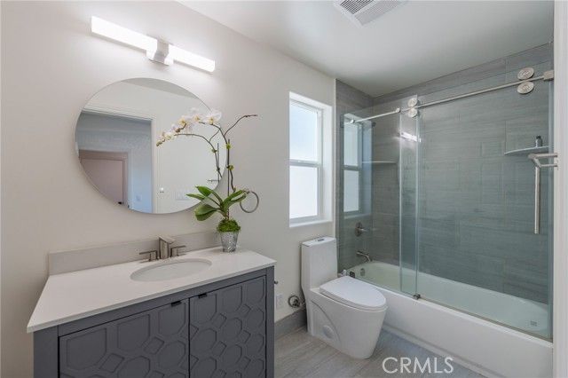 712 N Chestnut Avenue, Los Angeles, CA 90042