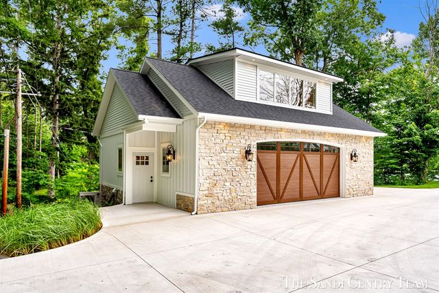 17870 W Spring Lake Road, Spring Lake, MI 49456