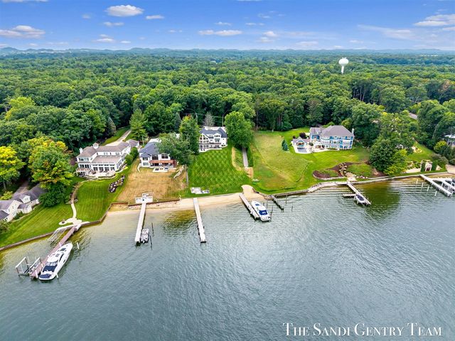 17870 W Spring Lake Road, Spring Lake, MI 49456