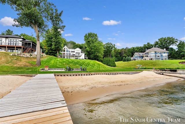 17870 W Spring Lake Road, Spring Lake, MI 49456