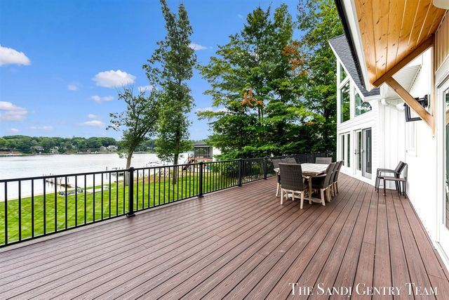 17870 W Spring Lake Road, Spring Lake, MI 49456