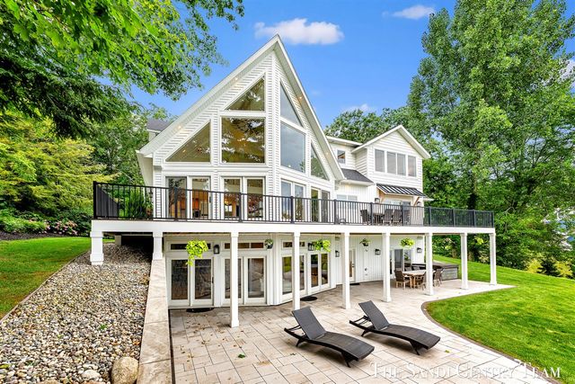 17870 W Spring Lake Road, Spring Lake, MI 49456