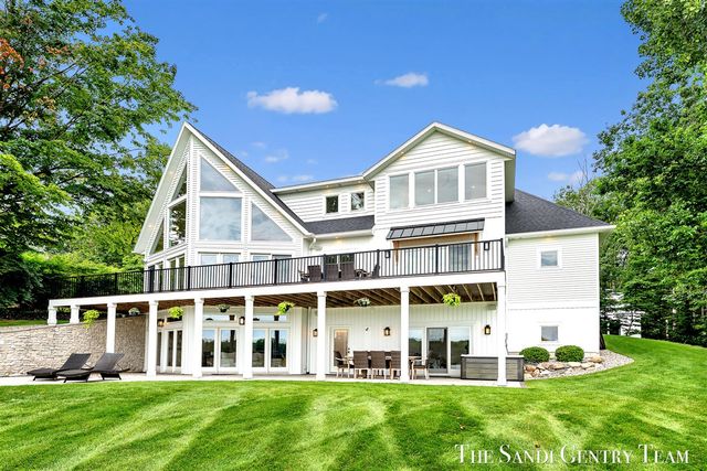 17870 W Spring Lake Road, Spring Lake, MI 49456