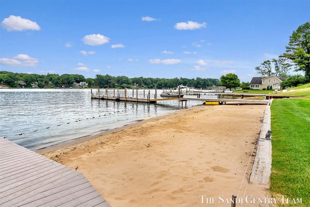17870 W Spring Lake Road, Spring Lake, MI 49456