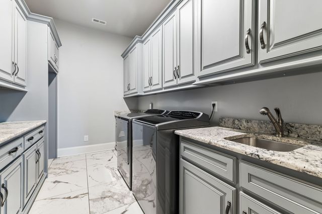 1625 Foxland Blvd, Gallatin, TN 37066