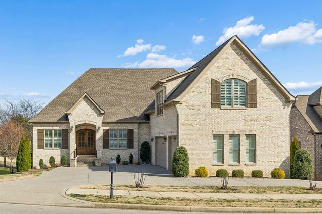 1625 Foxland Blvd, Gallatin, TN 37066