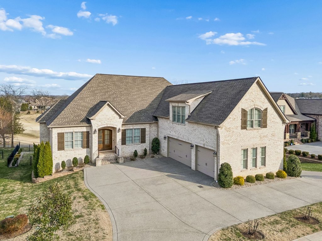 1625 Foxland Blvd, Gallatin, TN 37066