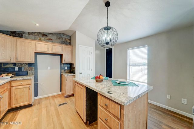 1423 E 19TH Avenue, Apache Junction, AZ 85119