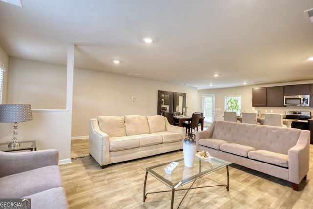 110 Chapel Heights Way, Covington, GA 30016