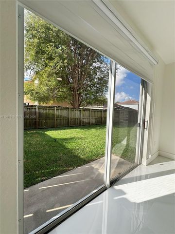 8052 NW 198th St, Hialeah, FL 33015