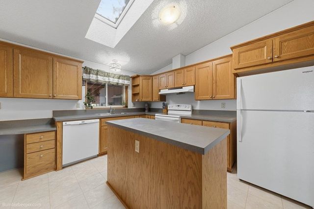3004 E Fort Sumter Ln, Mead, WA 99021