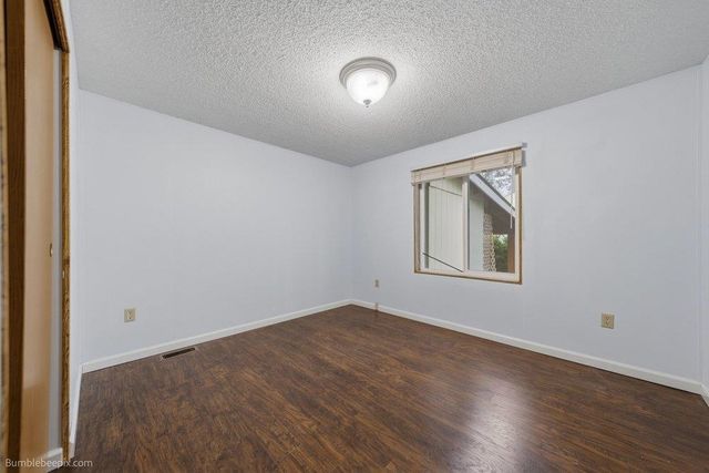 3004 E Fort Sumter Ln, Mead, WA 99021