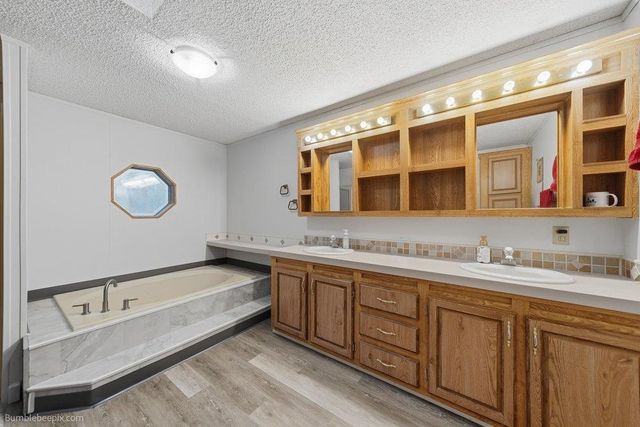 3004 E Fort Sumter Ln, Mead, WA 99021