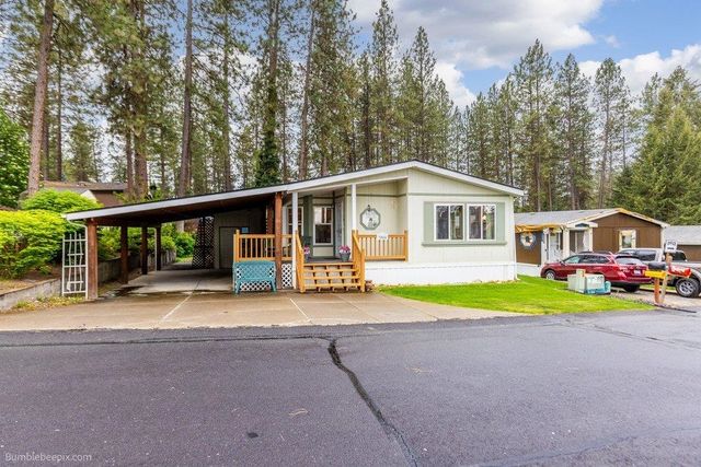 3004 E Fort Sumter Ln, Mead, WA 99021