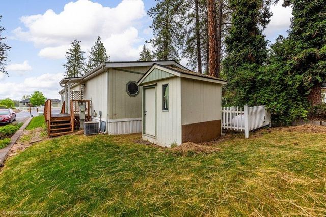 3004 E Fort Sumter Ln, Mead, WA 99021