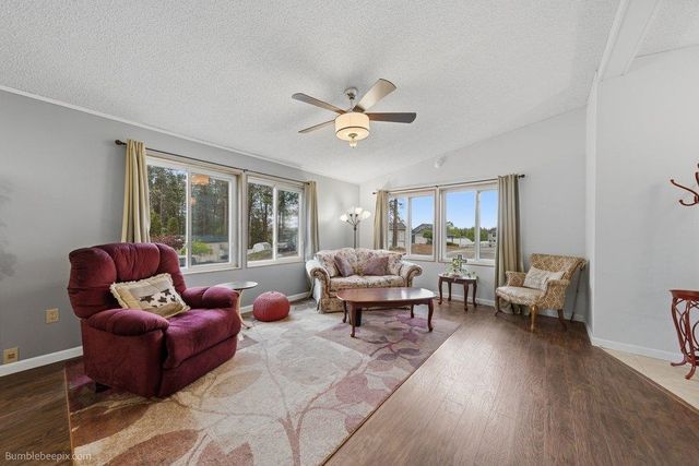 3004 E Fort Sumter Ln, Mead, WA 99021
