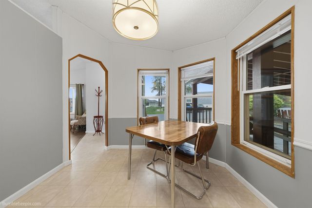 3004 E Fort Sumter Ln, Mead, WA 99021