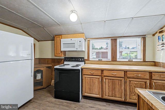 920 MAIN ST, Shiloh, NJ 08353