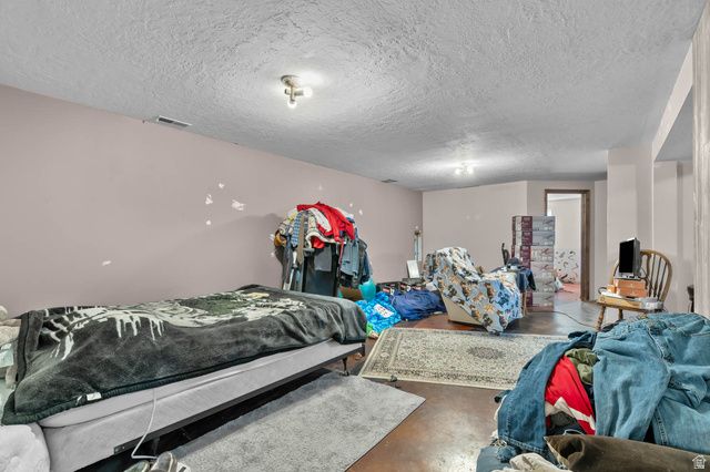 6296 S DUSTY CIR, Taylorsville, UT 84129