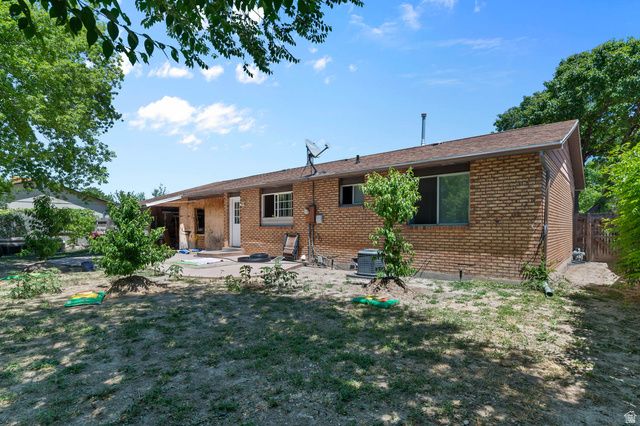 6296 S DUSTY CIR, Taylorsville, UT 84129