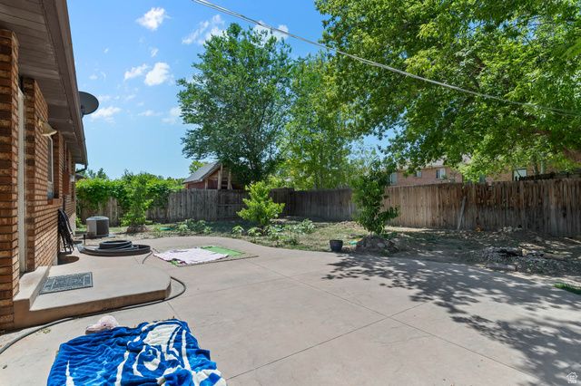 6296 S DUSTY CIR, Taylorsville, UT 84129
