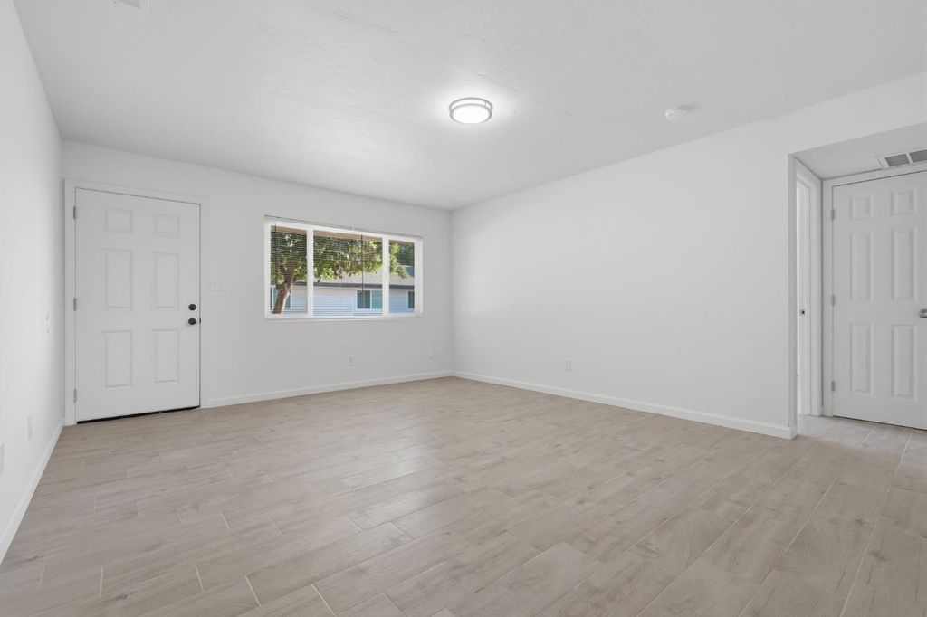 Image 30 of property listing at 1506 N Cobb, Porterville, CA 93257
