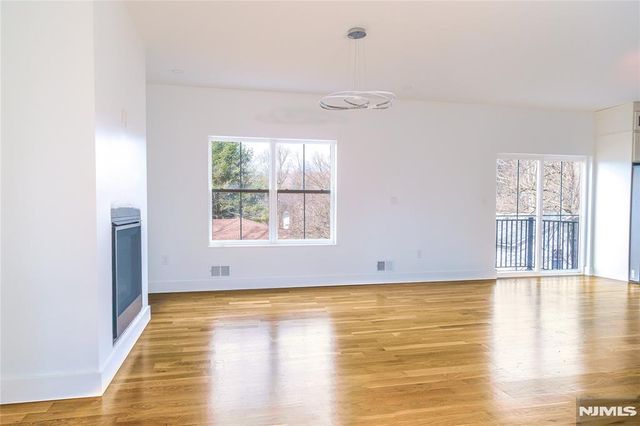 15 Walker Avenue, West Milford, NJ 07480
