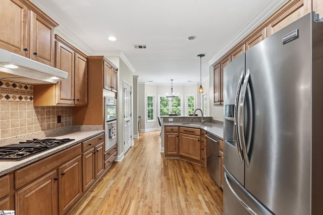 16 Shannon Ridge Court, Greenville, SC 29615