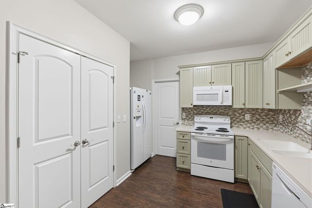 16 Shannon Ridge Court, Greenville, SC 29615
