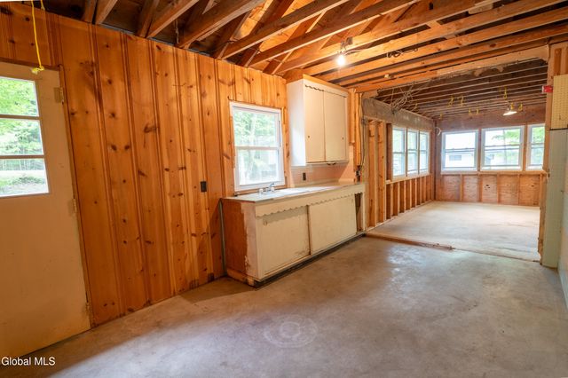 978 W Mountain Co Rt 10, Day, NY 12835
